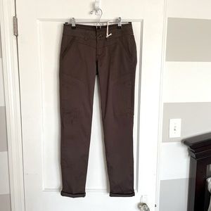 Ankle-length pant in chocolate brown